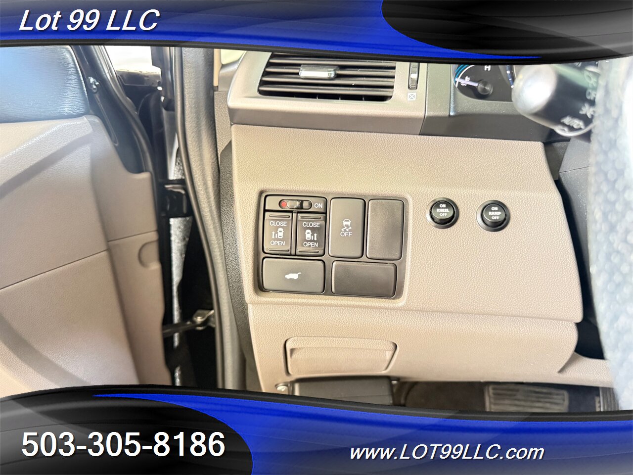 2013 Honda Odyssey EX-L WHEELCHAIR VAN Power Ramp New Tires DVD Entertainment Htd Leather Moon Roof - Photo 40 - Milwaukie, OR 97267