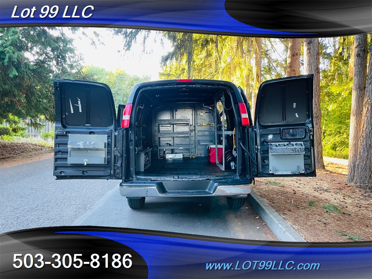 2015 Chevrolet Express Express 2500 Cargo Van 1-Owner 140k Vortec 4.   - Photo 2 - Milwaukie, OR 97267