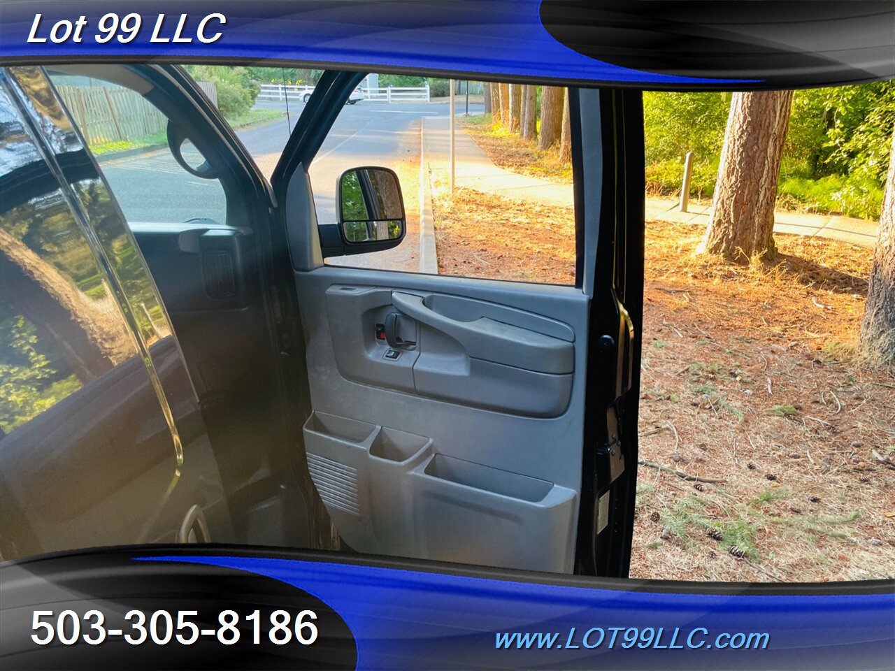 2015 Chevrolet Express Express 2500 Cargo Van 1-Owner 140k Vortec 4.   - Photo 29 - Milwaukie, OR 97267