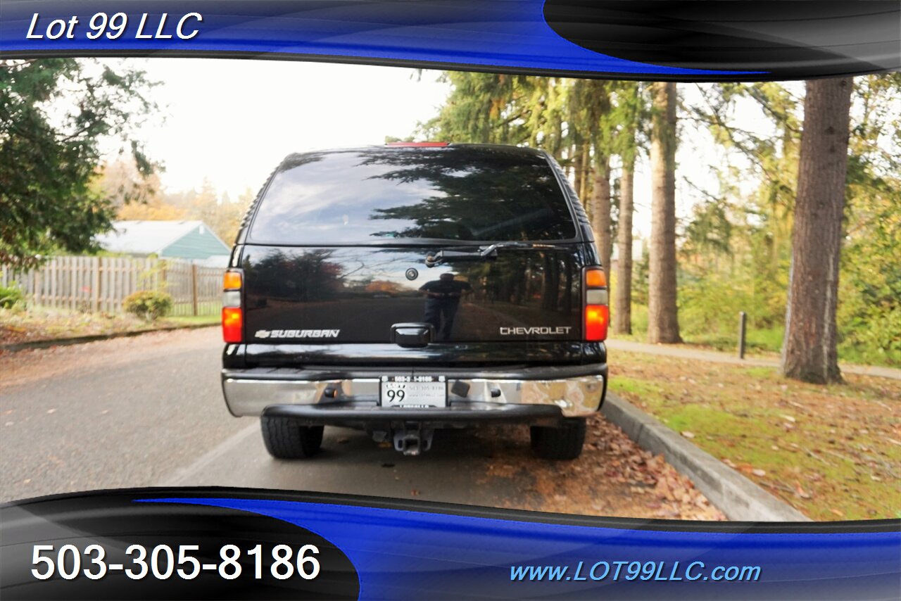 2004 Chevrolet Suburban 1500 LT 4X4 V8 5.3L Auto Heated Leather 3 row DVD   - Photo 11 - Milwaukie, OR 97267