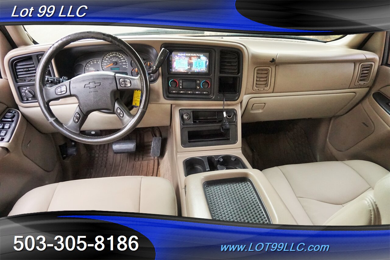 2004 Chevrolet Suburban 1500 LT 4X4 V8 5.3L Auto Heated Leather 3 row DVD   - Photo 2 - Milwaukie, OR 97267