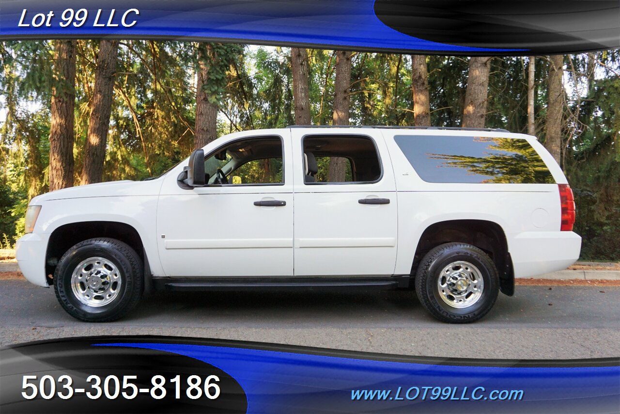 2007 Chevrolet Suburban LT 2500 4X4 V8 3 ROW Newer Tires 2 OWNERS NO RUST   - Photo 1 - Milwaukie, OR 97267