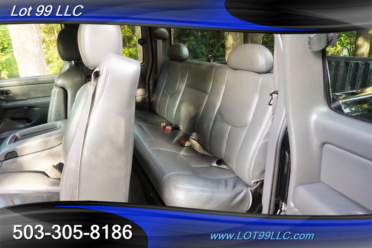 2004 GMC Sierra 2500HD SLT 4dr Crew Cab 4X4 6.6L Duramax Diesel Heated  Leather Seats Short Bed NO RUST - Photo 13 - Milwaukie, OR 97267