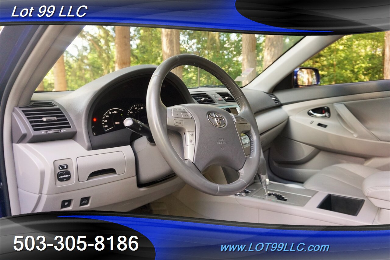 2009 Toyota Camry hybrid 95k Heated Leather Moon Roof 1 OWNER 34 MPG - Photo 12 - Milwaukie, OR 97267