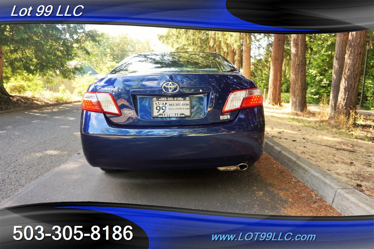 2009 Toyota Camry hybrid 95k Heated Leather Moon Roof 1 OWNER 34 MPG - Photo 10 - Milwaukie, OR 97267