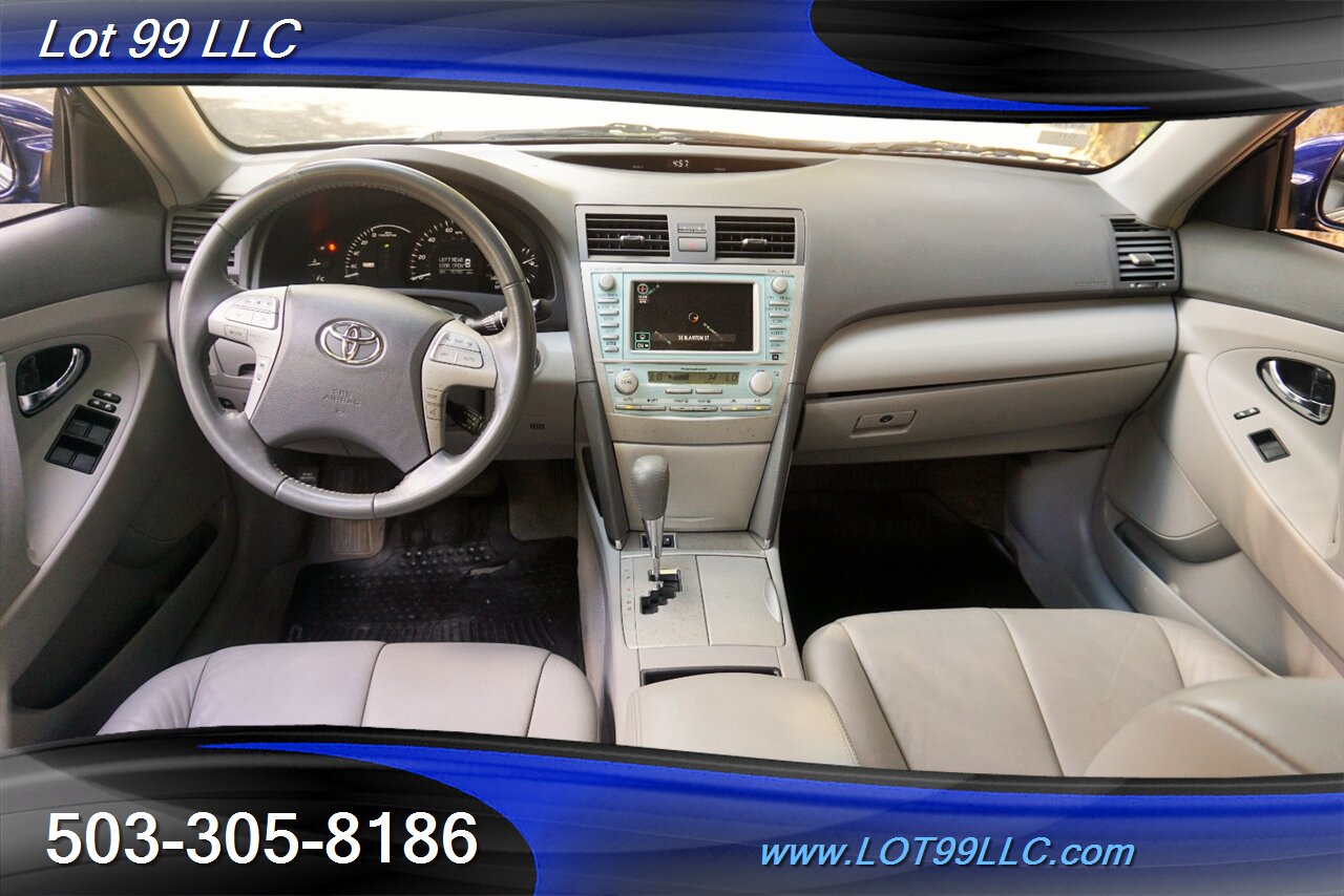 2009 Toyota Camry hybrid 95k Heated Leather Moon Roof 1 OWNER 34 MPG - Photo 2 - Milwaukie, OR 97267