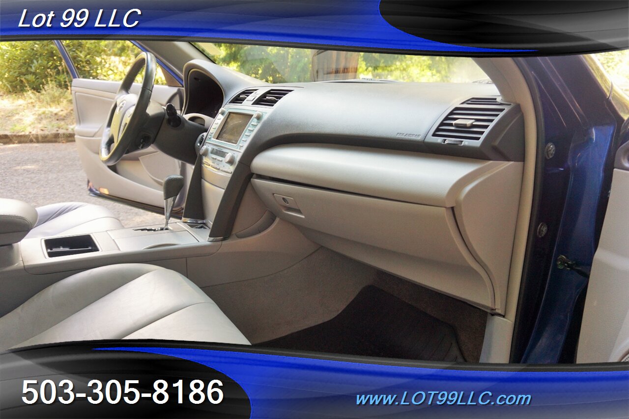 2009 Toyota Camry hybrid 95k Heated Leather Moon Roof 1 OWNER 34 MPG - Photo 16 - Milwaukie, OR 97267