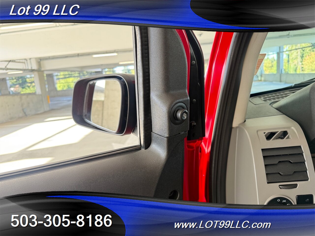 2012 Mobility Ventures MV1 Wheelchair Van WHEELCHAIR VAN 30 " Power Ramp 4.6L V8 - Photo 36 - Milwaukie, OR 97267