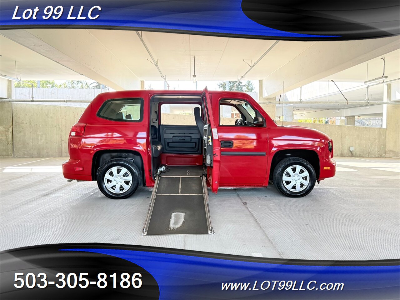 2012 Mobility Ventures MV1 Wheelchair Van WHEELCHAIR VAN 30 " Power Ramp 4.6L V8 - Photo 1 - Milwaukie, OR 97267