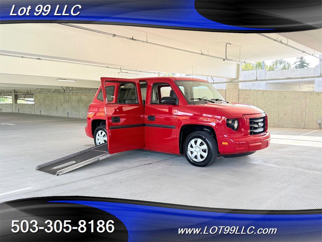 2012 Mobility Ventures MV1 Wheelchair Van WHEELCHAIR VAN 30 " Power Ramp 4.6L V8 - Photo 2 - Milwaukie, OR 97267