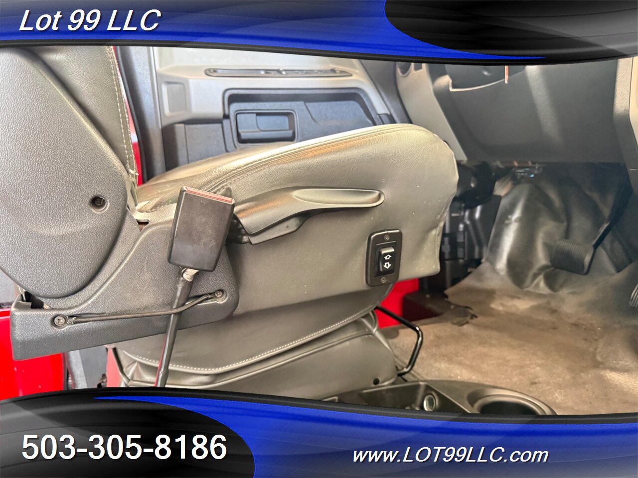 2012 Mobility Ventures MV1 Wheelchair Van WHEELCHAIR VAN 30 " Power Ramp 4.6L V8 - Photo 39 - Milwaukie, OR 97267