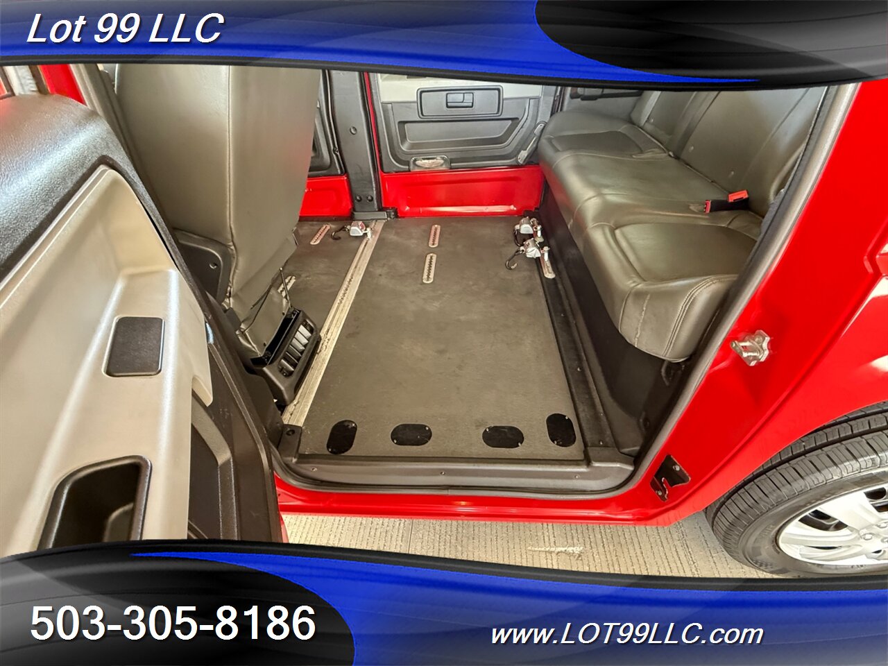 2012 Mobility Ventures MV1 Wheelchair Van WHEELCHAIR VAN 30 " Power Ramp 4.6L V8 - Photo 4 - Milwaukie, OR 97267