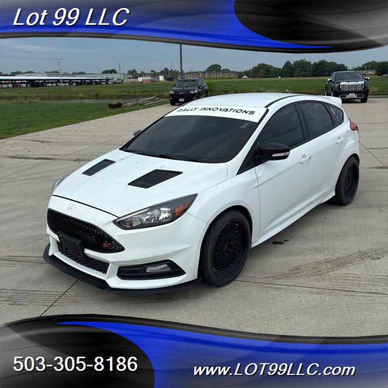 2016 Ford Focus ST WHITE 68K 6 Speed Manual Leather EcoBoost 2.0L Turbo I4 252hp 270ft. - Photo 2 - Milwaukie, OR 97267