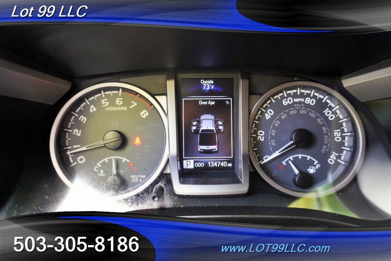 2017 Toyota Tacoma SR5 V6 4x4 V6 Auto Heated Seats GPS Canopy LIFTED Premium Wheels Newer Tires WINCH - Photo 27 - Milwaukie, OR 97267