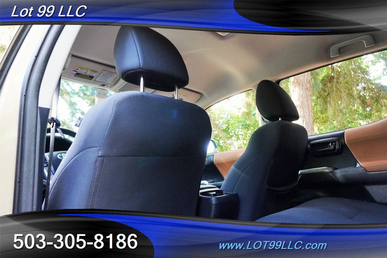 2017 Toyota Tacoma SR5 V6 4x4 V6 Auto Heated Seats GPS Canopy LIFTED Premium Wheels Newer Tires WINCH - Photo 12 - Milwaukie, OR 97267