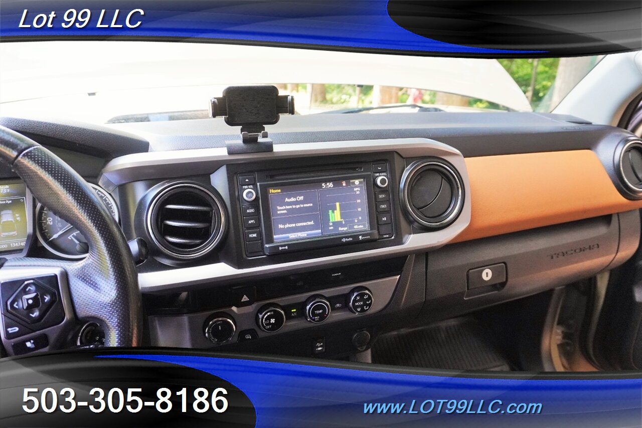 2017 Toyota Tacoma SR5 V6 4x4 V6 Auto Heated Seats GPS Canopy LIFTED Premium Wheels Newer Tires WINCH - Photo 23 - Milwaukie, OR 97267