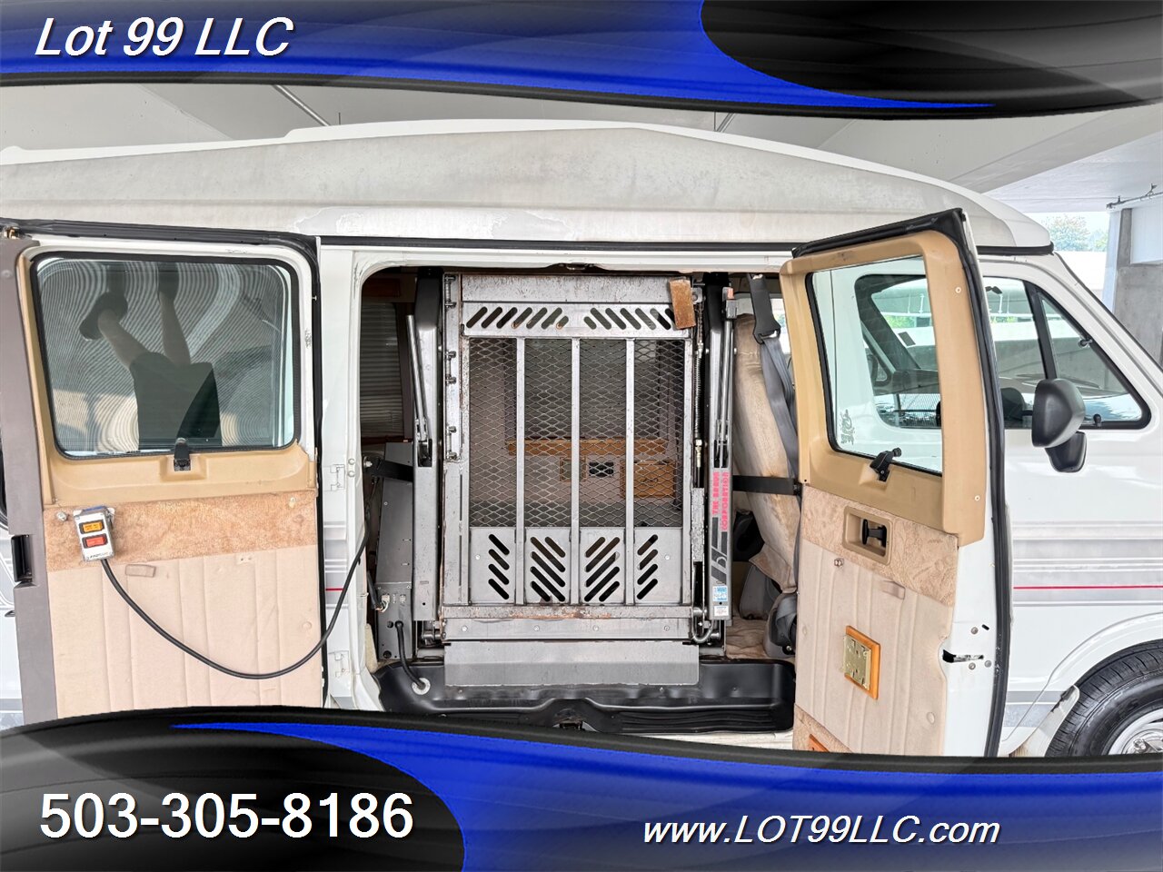 1996 Dodge Ram Van 2500 WHEELCHAIR VAN High Roof 108k  Side Power Lift - Photo 5 - Milwaukie, OR 97267