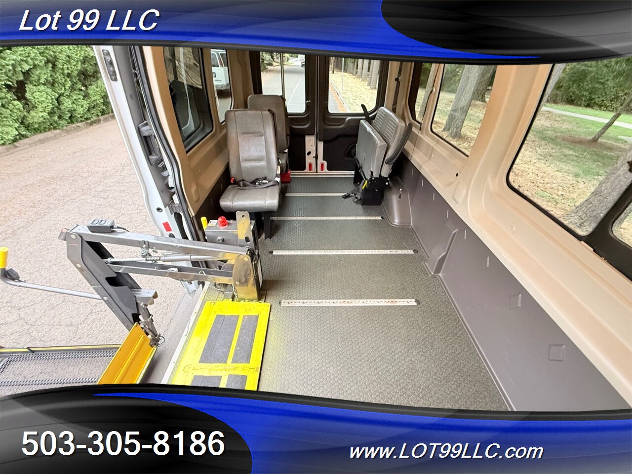 2015 Ford Transit 150 Mid Roof 132k WHEELCHAIR VAN Side Lift BraunAbility 6 passenger - Photo 6 - Milwaukie, OR 97267