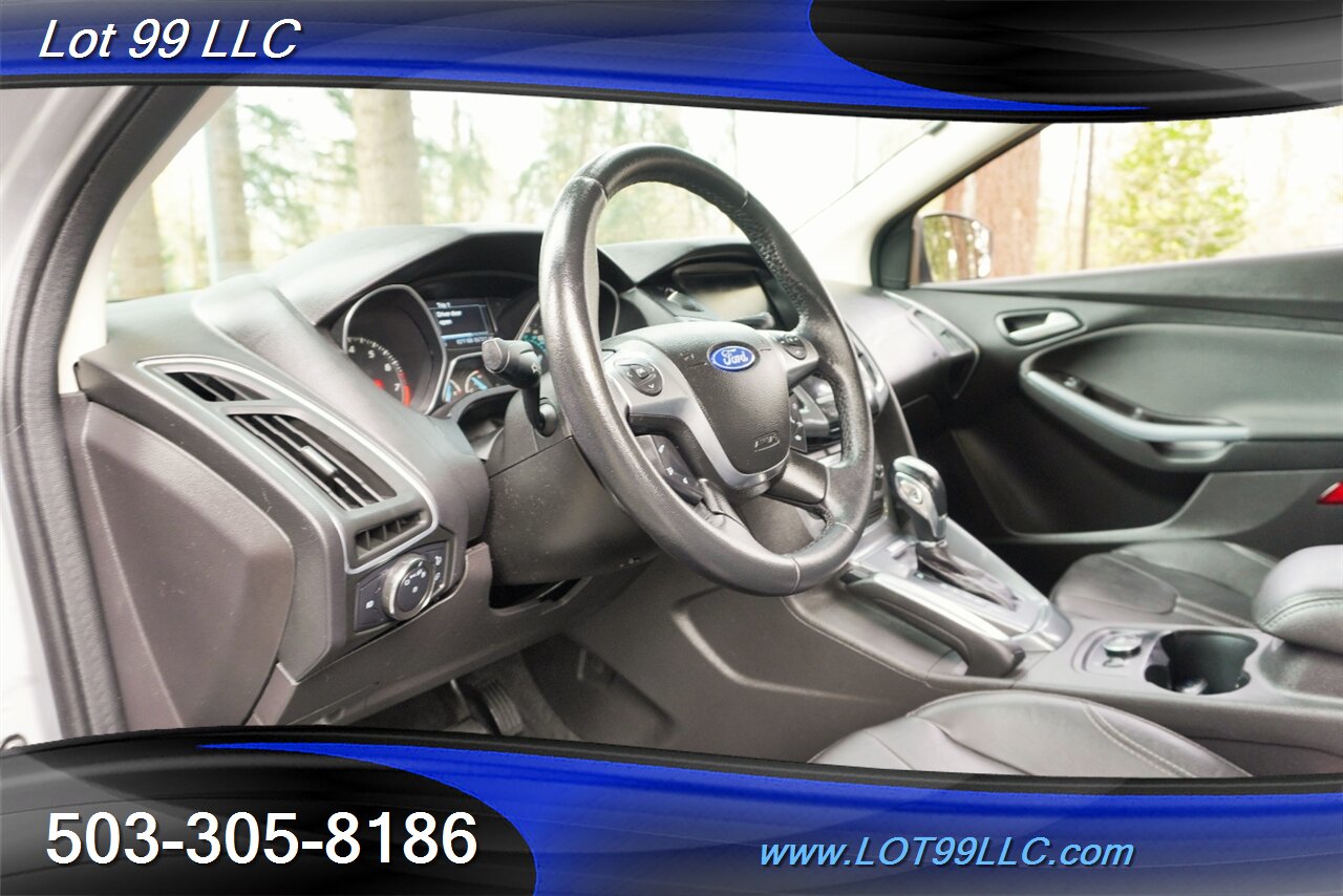 2012 Ford Focus Titanium Only 57K Heated Leather GPS 2 OWNERS   - Photo 12 - Milwaukie, OR 97267