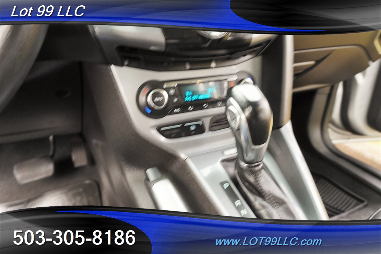 2012 Ford Focus Titanium Only 57K Heated Leather GPS 2 OWNERS   - Photo 23 - Milwaukie, OR 97267