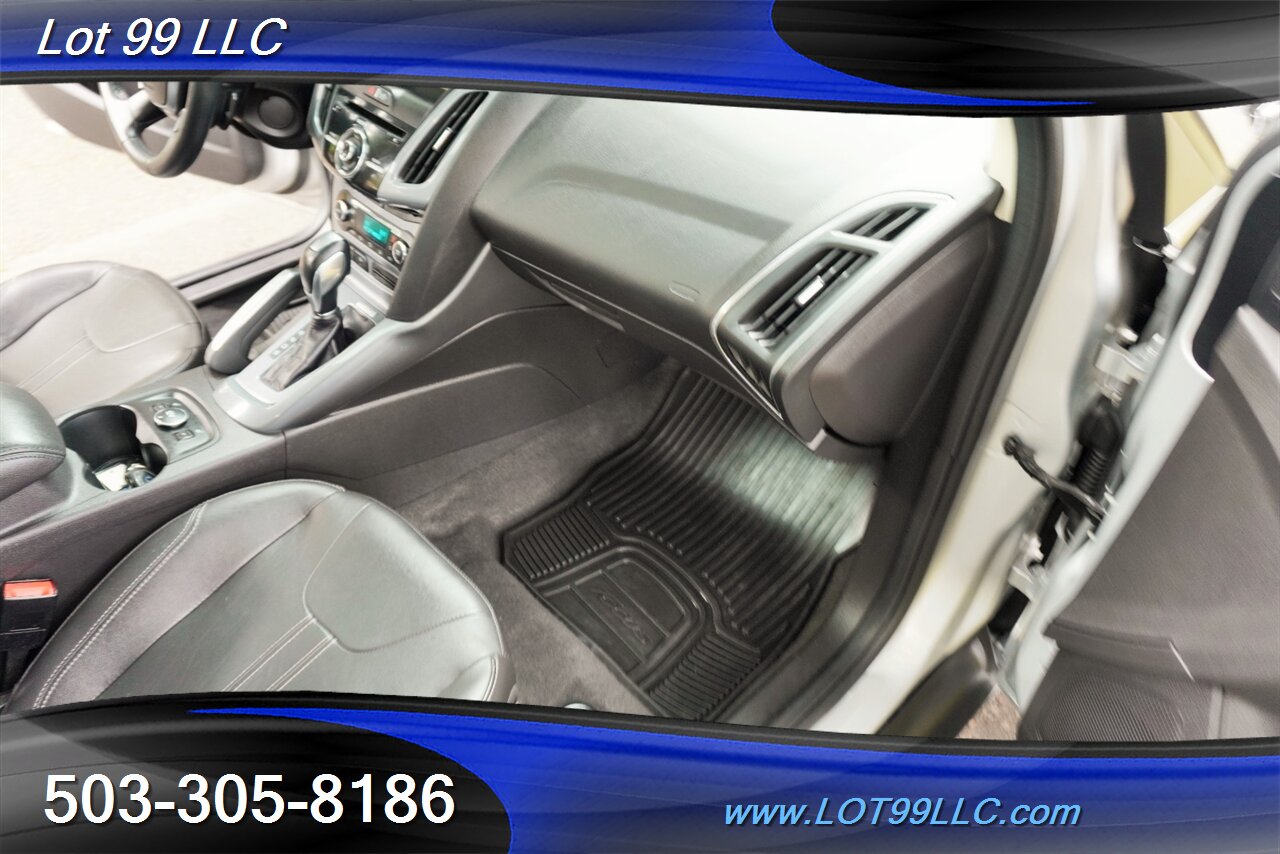 2012 Ford Focus Titanium Only 57K Heated Leather GPS 2 OWNERS   - Photo 33 - Milwaukie, OR 97267