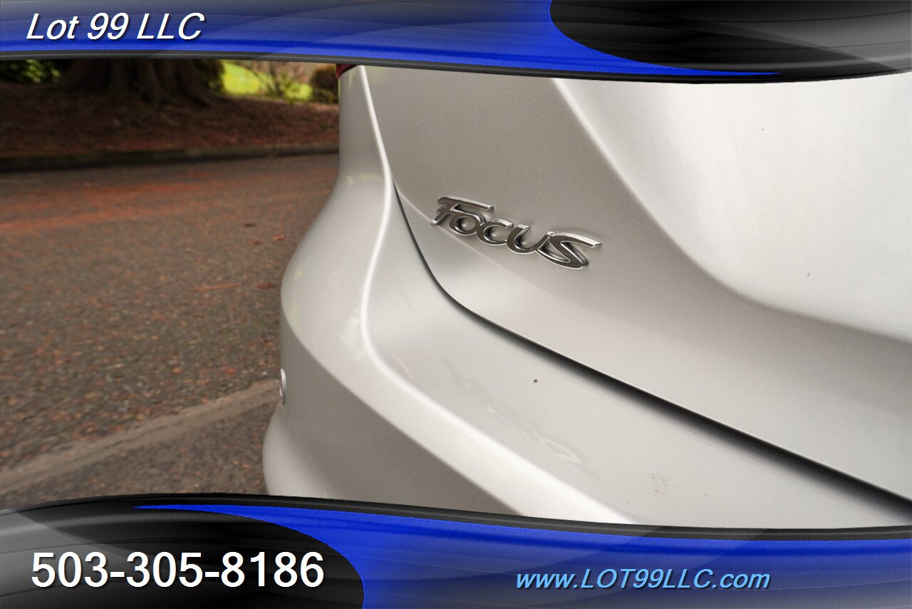 2012 Ford Focus Titanium Only 57K Heated Leather GPS 2 OWNERS   - Photo 30 - Milwaukie, OR 97267