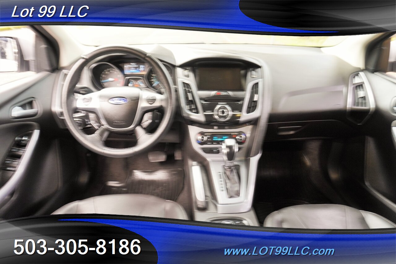 2012 Ford Focus Titanium Only 57K Heated Leather GPS 2 OWNERS   - Photo 2 - Milwaukie, OR 97267