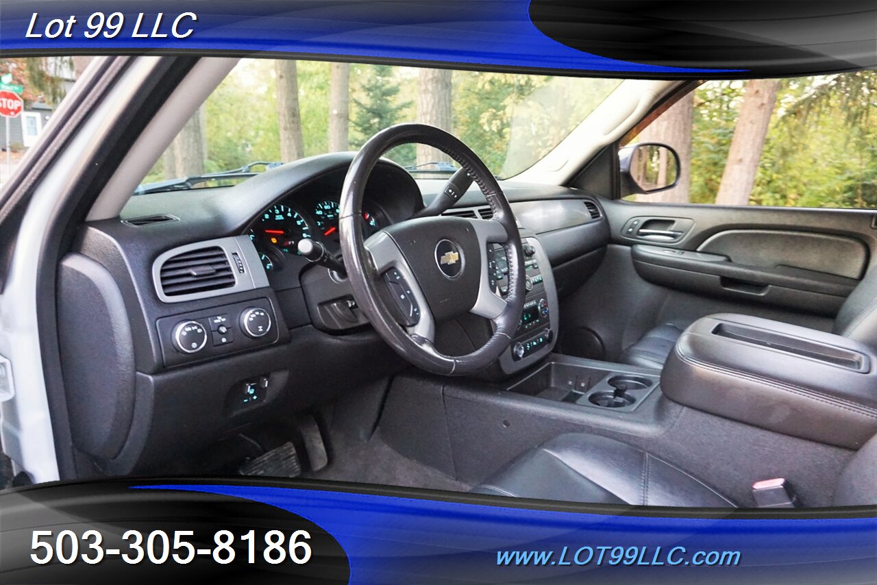 2009 Chevrolet Avalanche LTZ 4X4 V8 5.3L Auto Heated Leather Newer Tires   - Photo 12 - Milwaukie, OR 97267