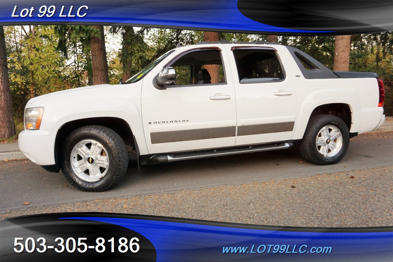 2009 Chevrolet Avalanche LTZ 4X4 V8 5.3L Auto Heated Leather Newer Tires   - Photo 5 - Milwaukie, OR 97267