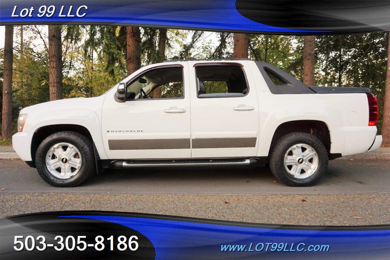 2009 Chevrolet Avalanche LTZ 4X4 V8 5.3L Auto Heated Leather Newer Tires   - Photo 1 - Milwaukie, OR 97267