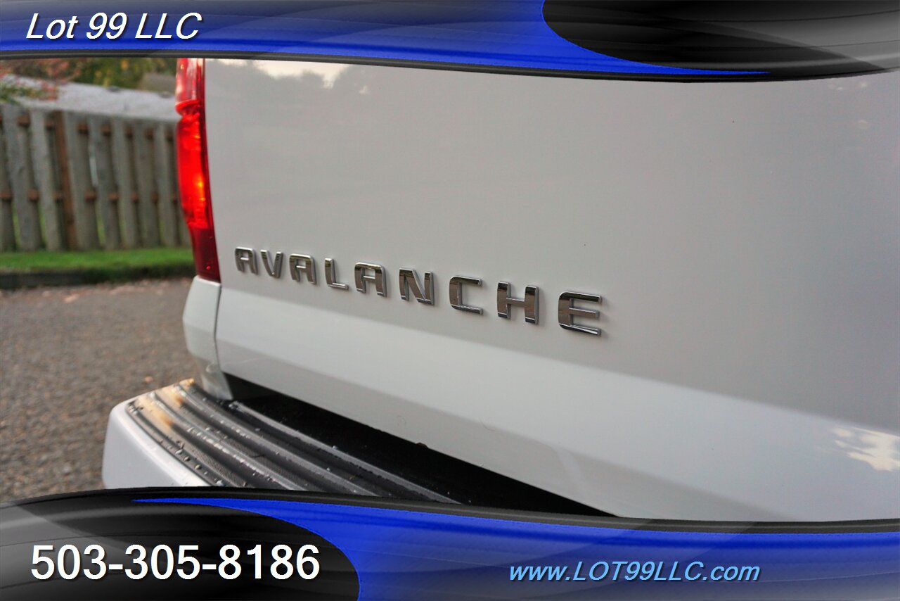 2009 Chevrolet Avalanche LTZ 4X4 V8 5.3L Auto Heated Leather Newer Tires   - Photo 30 - Milwaukie, OR 97267