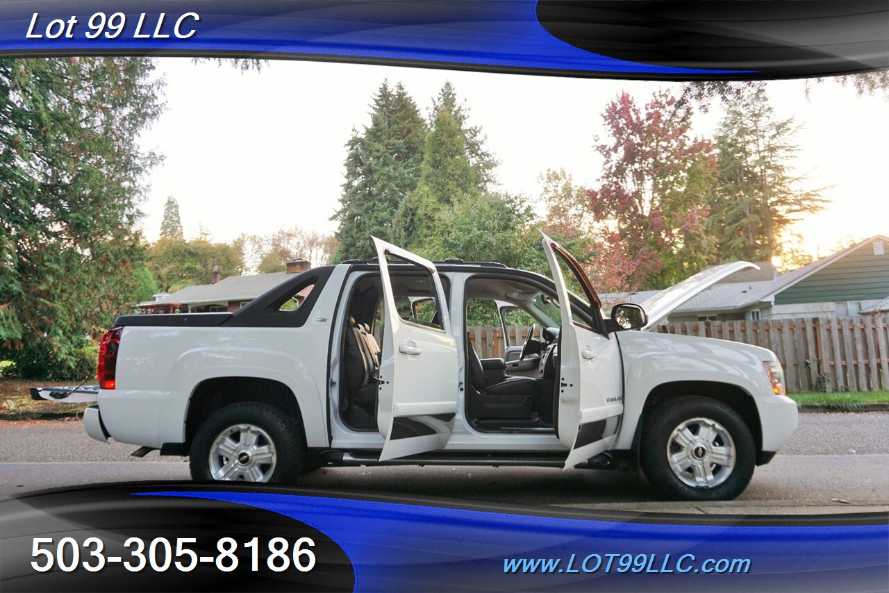 2009 Chevrolet Avalanche LTZ 4X4 V8 5.3L Auto Heated Leather Newer Tires   - Photo 18 - Milwaukie, OR 97267