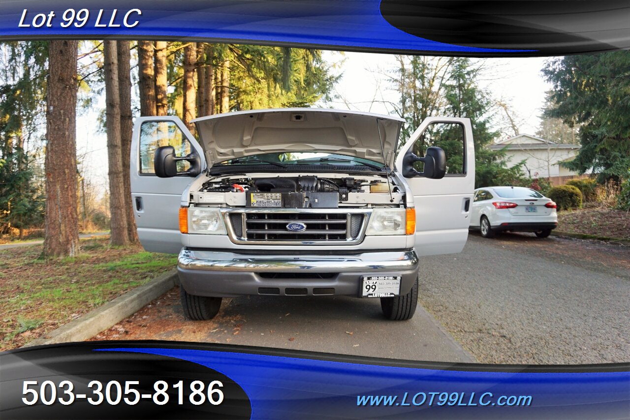 2007 Ford E-350 SD XLT 59k 15 Passenger Seating 1 OWNER   - Photo 25 - Milwaukie, OR 97267