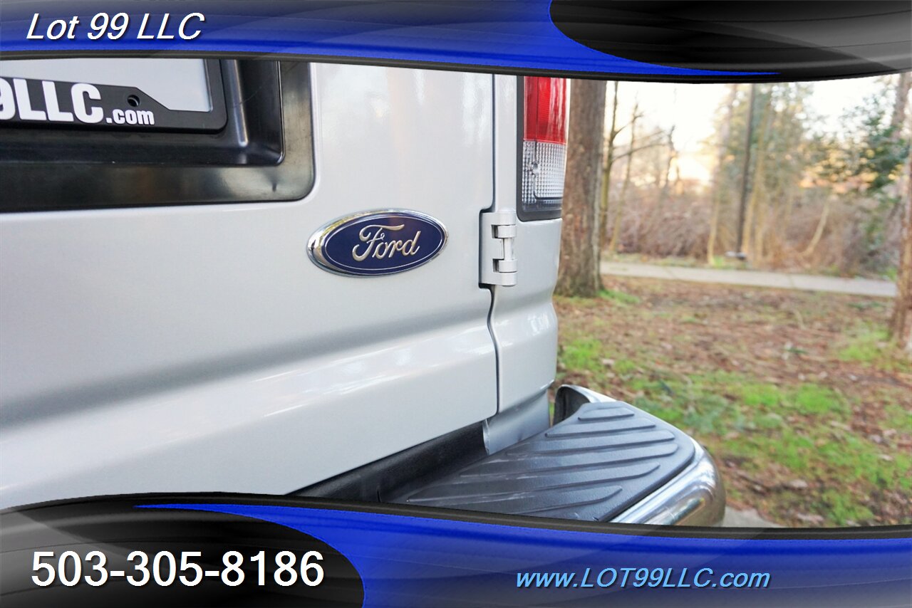 2007 Ford E-350 SD XLT 59k 15 Passenger Seating 1 OWNER   - Photo 28 - Milwaukie, OR 97267