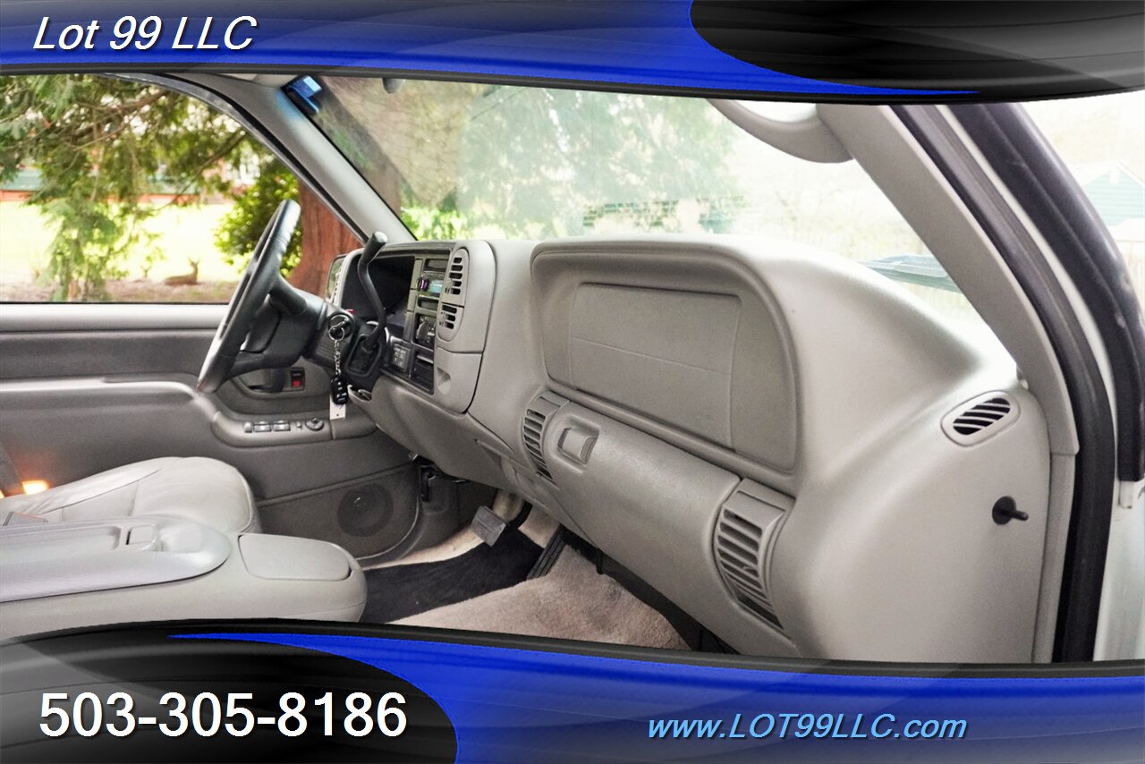 1998 Chevrolet Suburban K1500 LT 4X4 V8 5.7L Auto Leather LITED Premium  Wheels Newer Tires NO RUST ROOF RACK - Photo 17 - Milwaukie, OR 97267