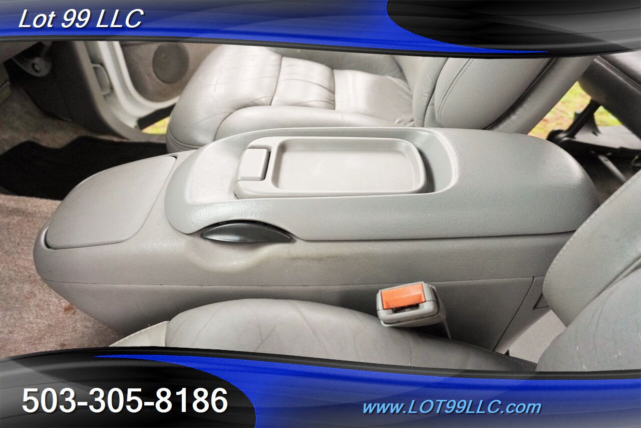 1998 Chevrolet Suburban K1500 LT 4X4 V8 5.7L Auto Leather LITED Premium  Wheels Newer Tires NO RUST ROOF RACK - Photo 24 - Milwaukie, OR 97267