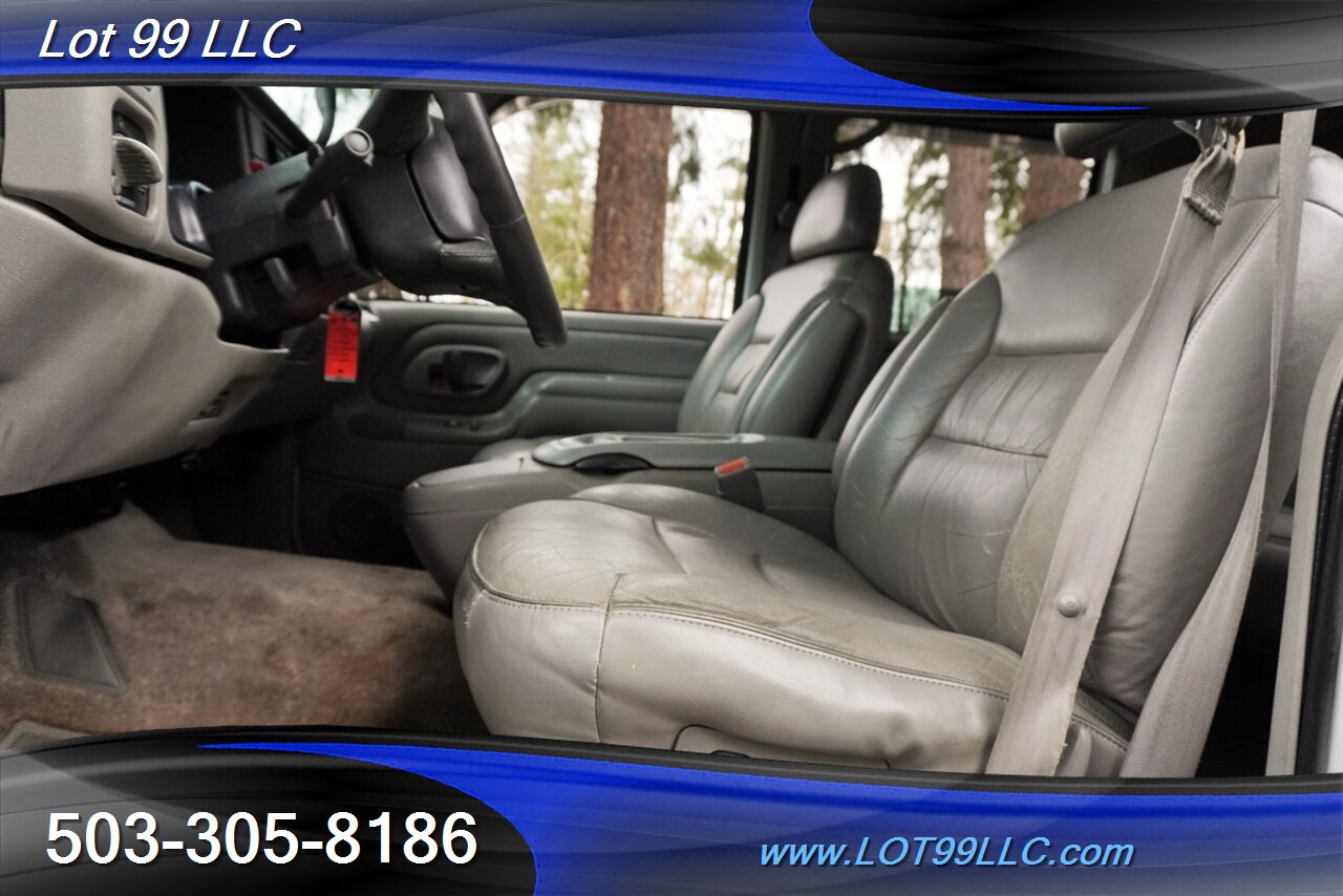 1998 Chevrolet Suburban K1500 LT 4X4 V8 5.7L Auto Leather LITED Premium  Wheels Newer Tires NO RUST ROOF RACK - Photo 13 - Milwaukie, OR 97267