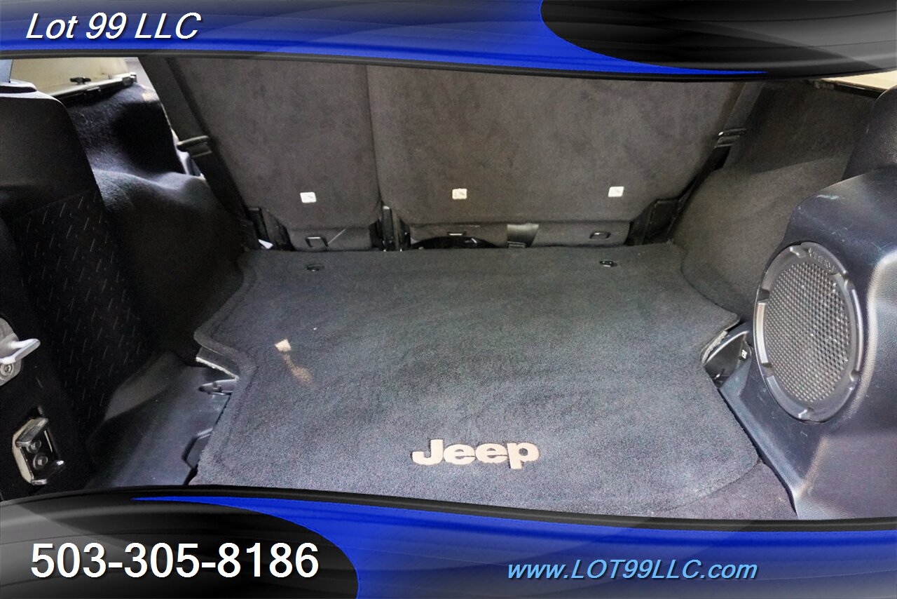 2011 Jeep Wrangler Unlimited 4x4 70th Anniversary V6 3.6L Auto Heated  Leather Seats Hard Top LIFTED Black Wheels BFG Tires Winch 1 OWNER - Photo 16 - Milwaukie, OR 97267