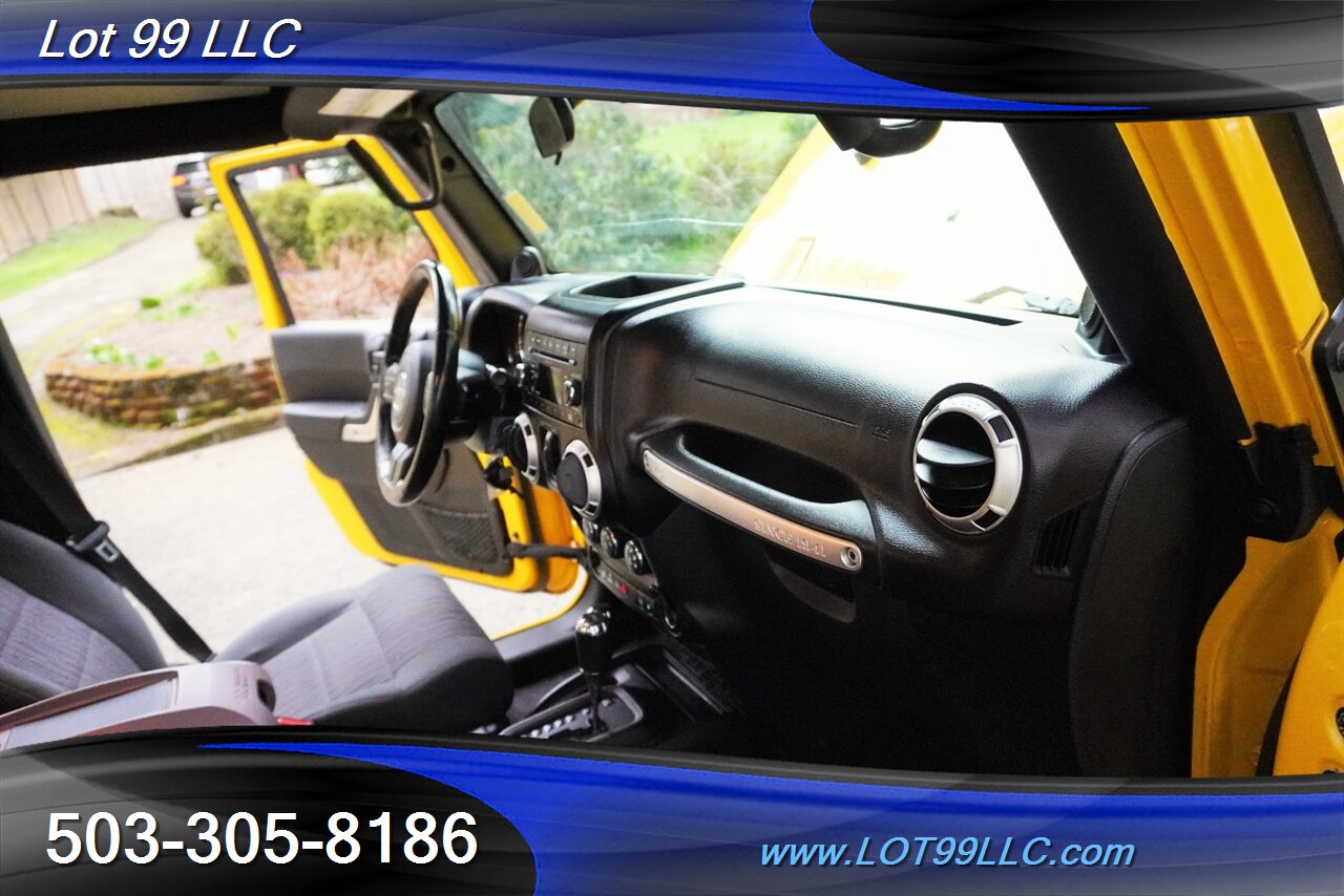 2011 Jeep Wrangler Sahara Unlimited 4X4 V6 Auto HARD TOP WINCH LIFTED Black Premium Wheels Newer Tires Bumpers - Photo 19 - Milwaukie, OR 97267