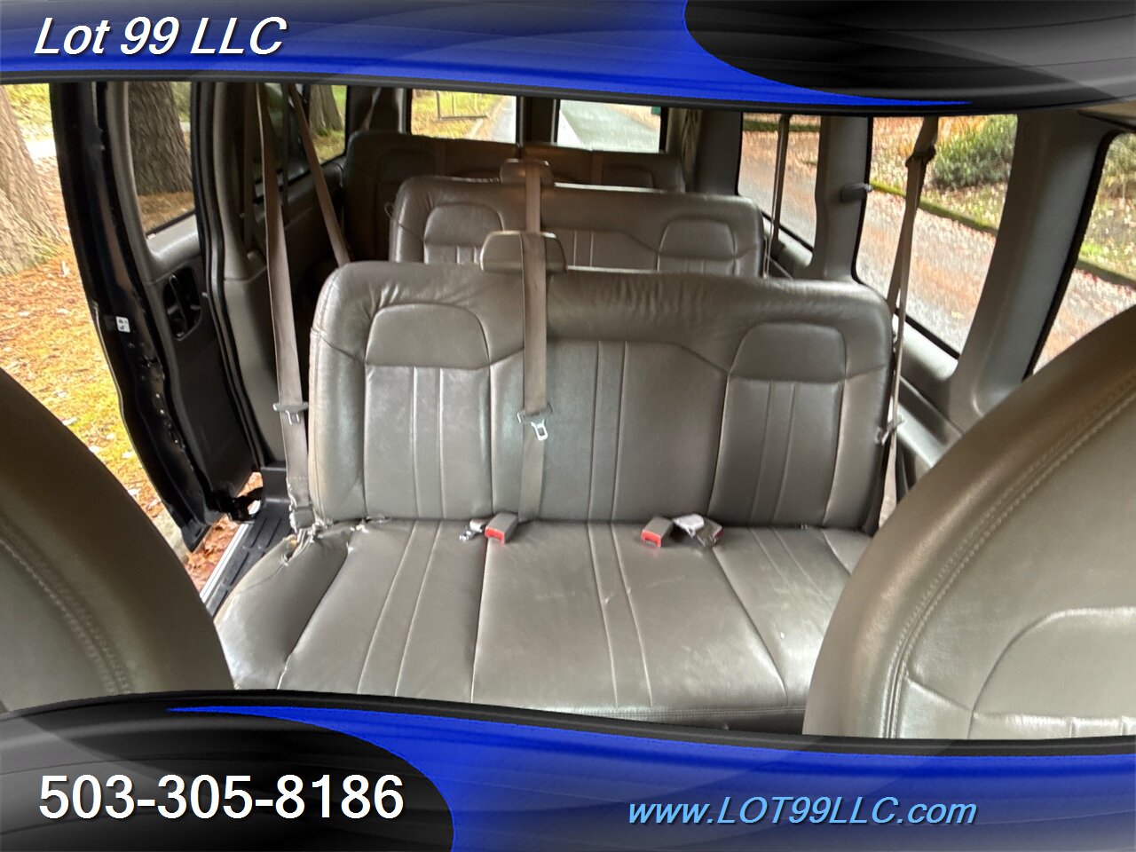 2012 Chevrolet Express LS 2500 1-Owner 86k Miles 12 Passenger Van   - Photo 2 - Milwaukie, OR 97267