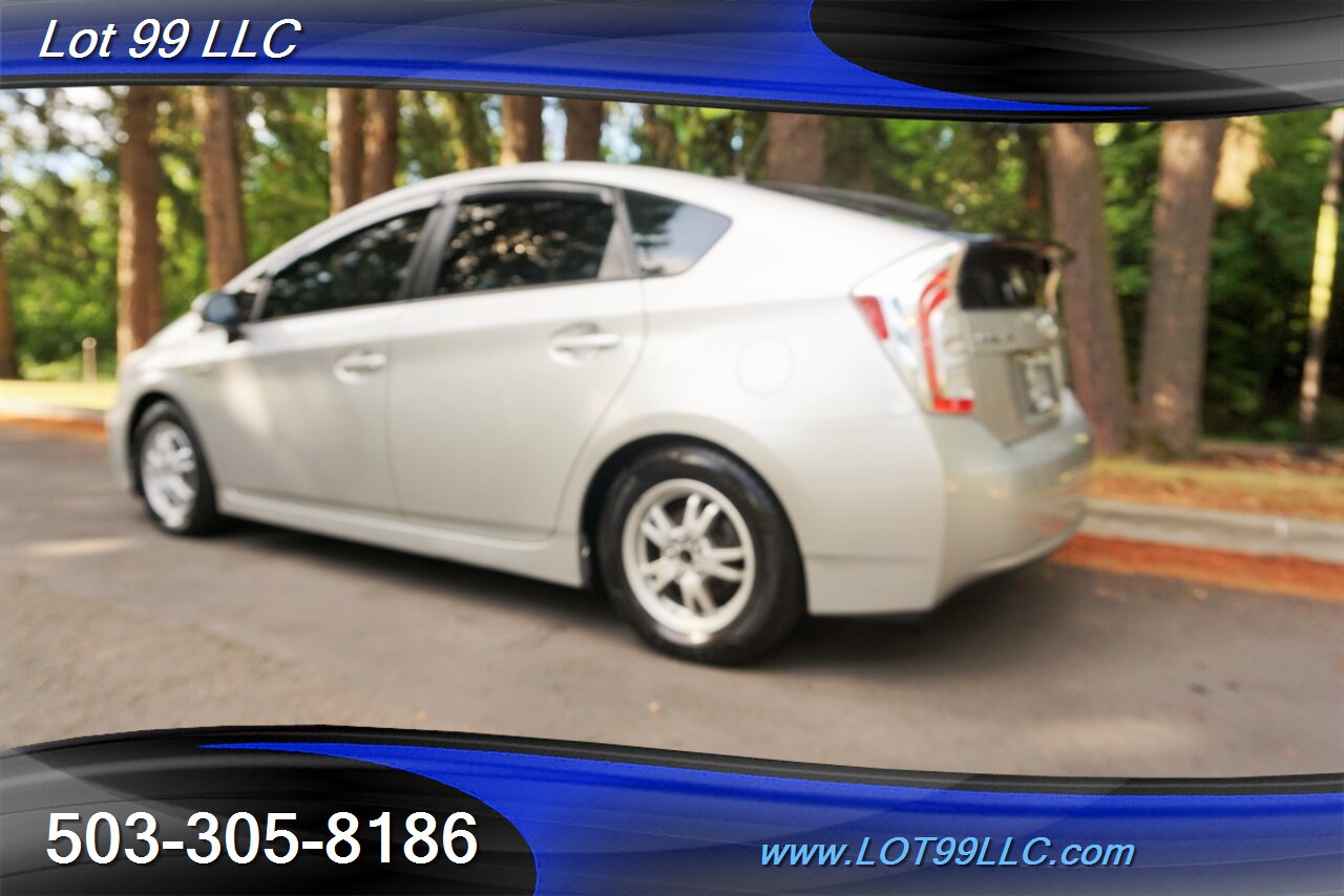 2012 Toyota Prius One 1.8L Auto Heated Leat   - Photo 11 - Milwaukie, OR 97267