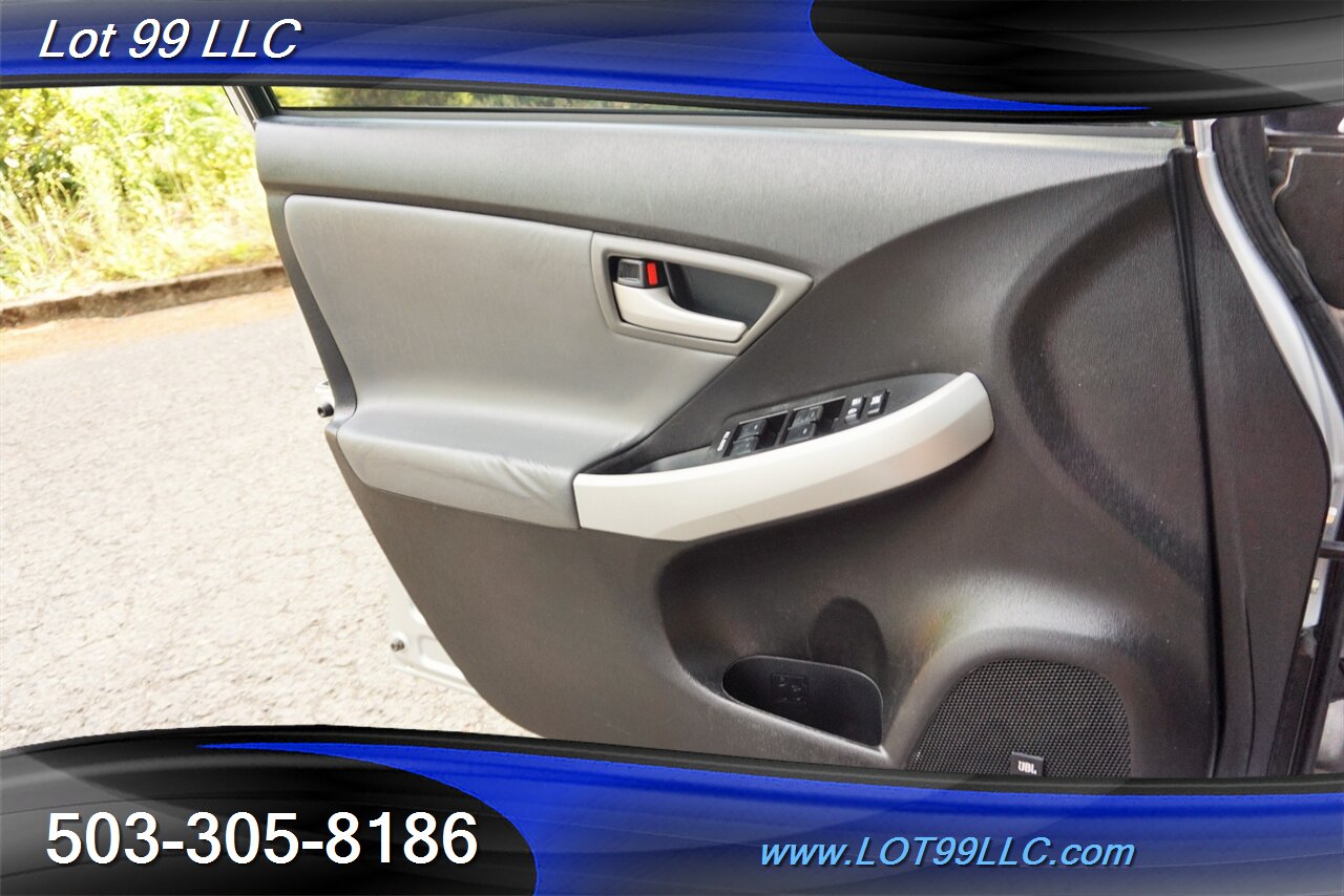 2012 Toyota Prius One 1.8L Auto Heated Leat   - Photo 19 - Milwaukie, OR 97267