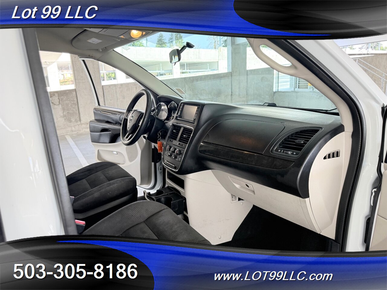 2017 Dodge Grand Caravan SE ** WHEELCHAIR VAN **REAR RAMP BraunAbility Rear Bumper Fold Out Ramp - Photo 27 - Milwaukie, OR 97267