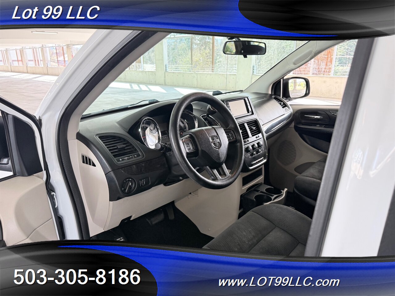 2017 Dodge Grand Caravan SE ** WHEELCHAIR VAN **REAR RAMP BraunAbility Rear Bumper Fold Out Ramp - Photo 18 - Milwaukie, OR 97267