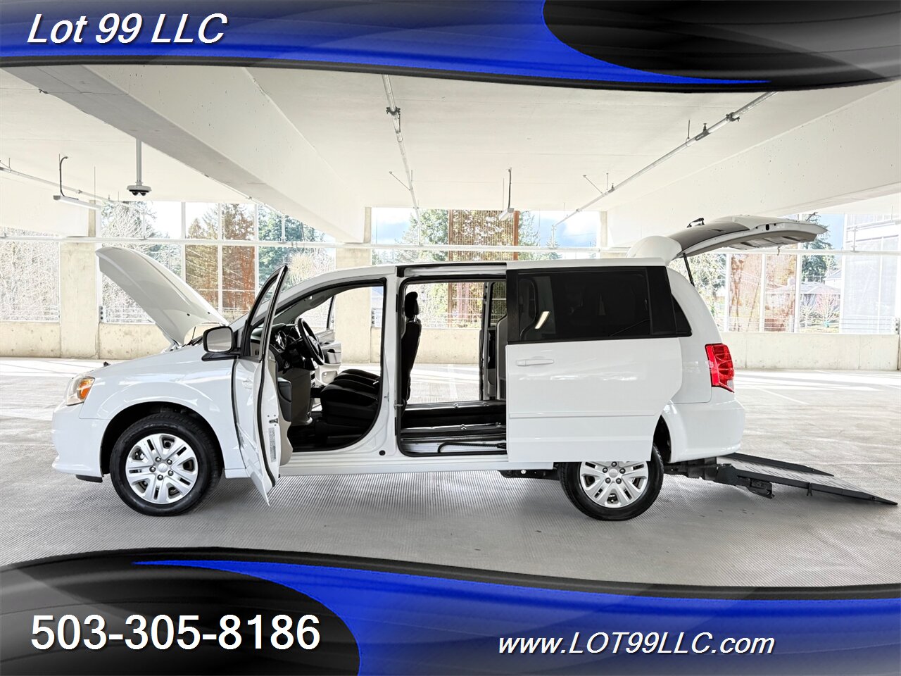 2017 Dodge Grand Caravan SE ** WHEELCHAIR VAN **REAR RAMP BraunAbility Rear Bumper Fold Out Ramp - Photo 31 - Milwaukie, OR 97267