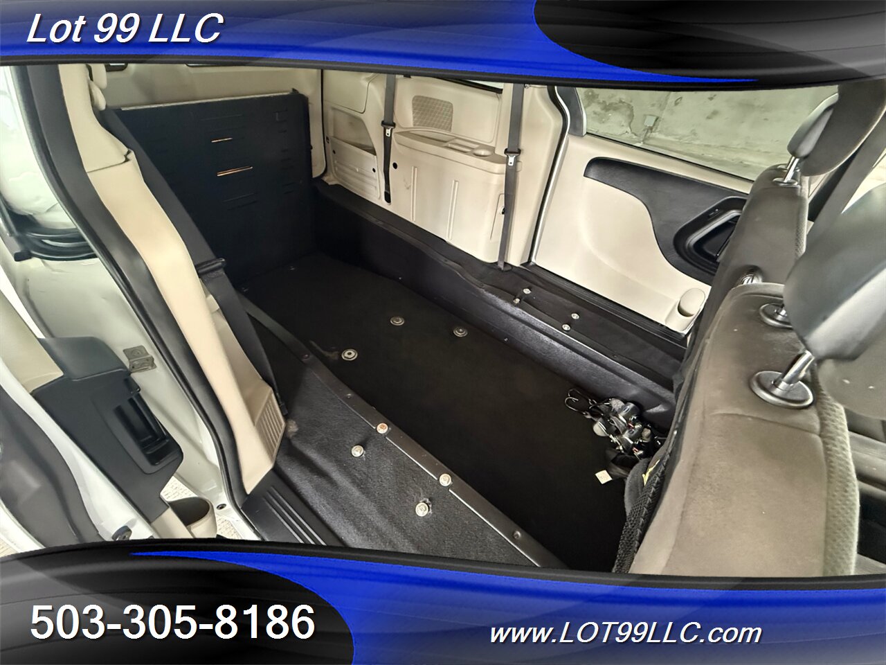 2017 Dodge Grand Caravan SE ** WHEELCHAIR VAN **REAR RAMP BraunAbility Rear Bumper Fold Out Ramp - Photo 20 - Milwaukie, OR 97267