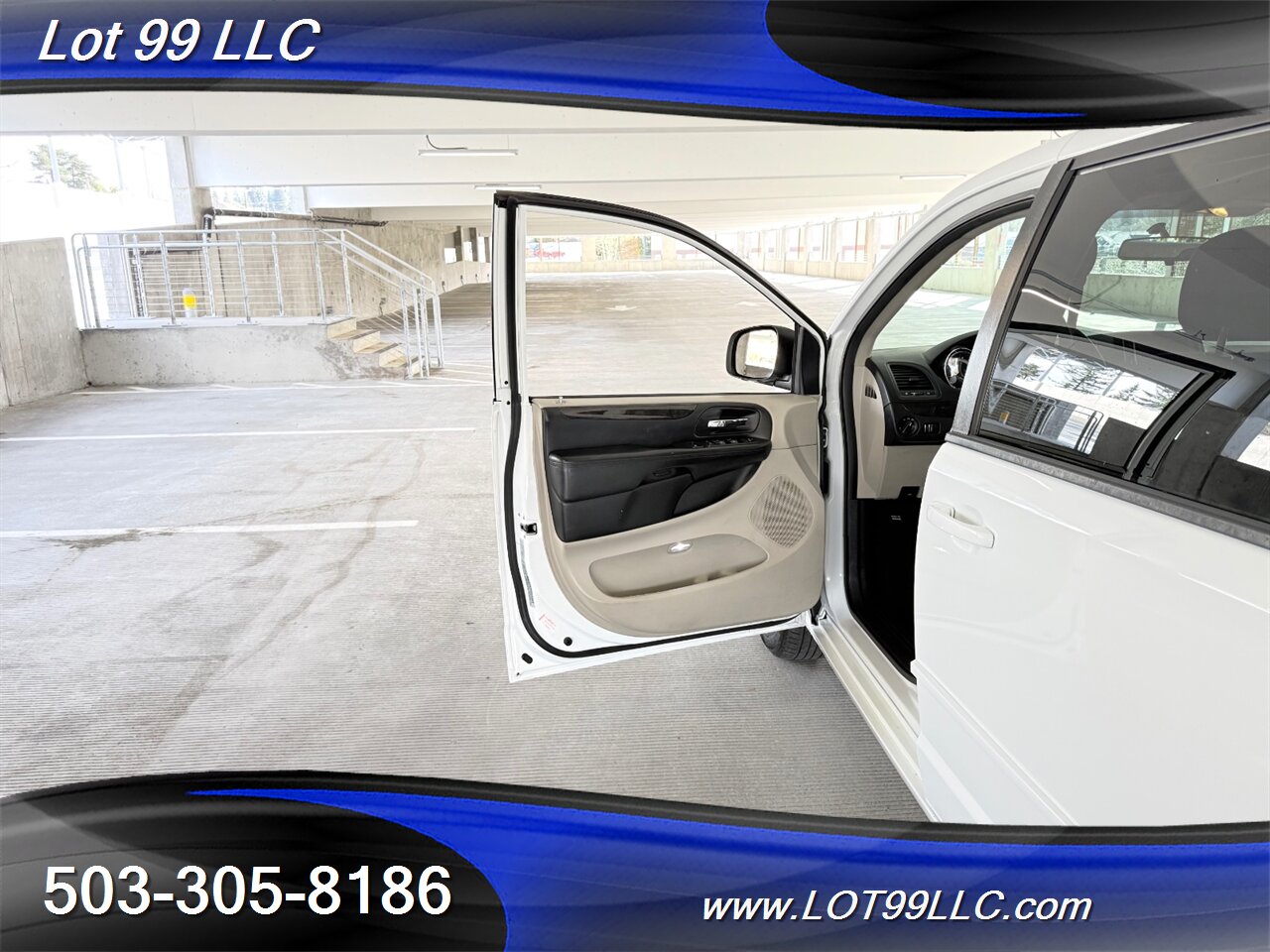 2017 Dodge Grand Caravan SE ** WHEELCHAIR VAN **REAR RAMP BraunAbility Rear Bumper Fold Out Ramp - Photo 15 - Milwaukie, OR 97267