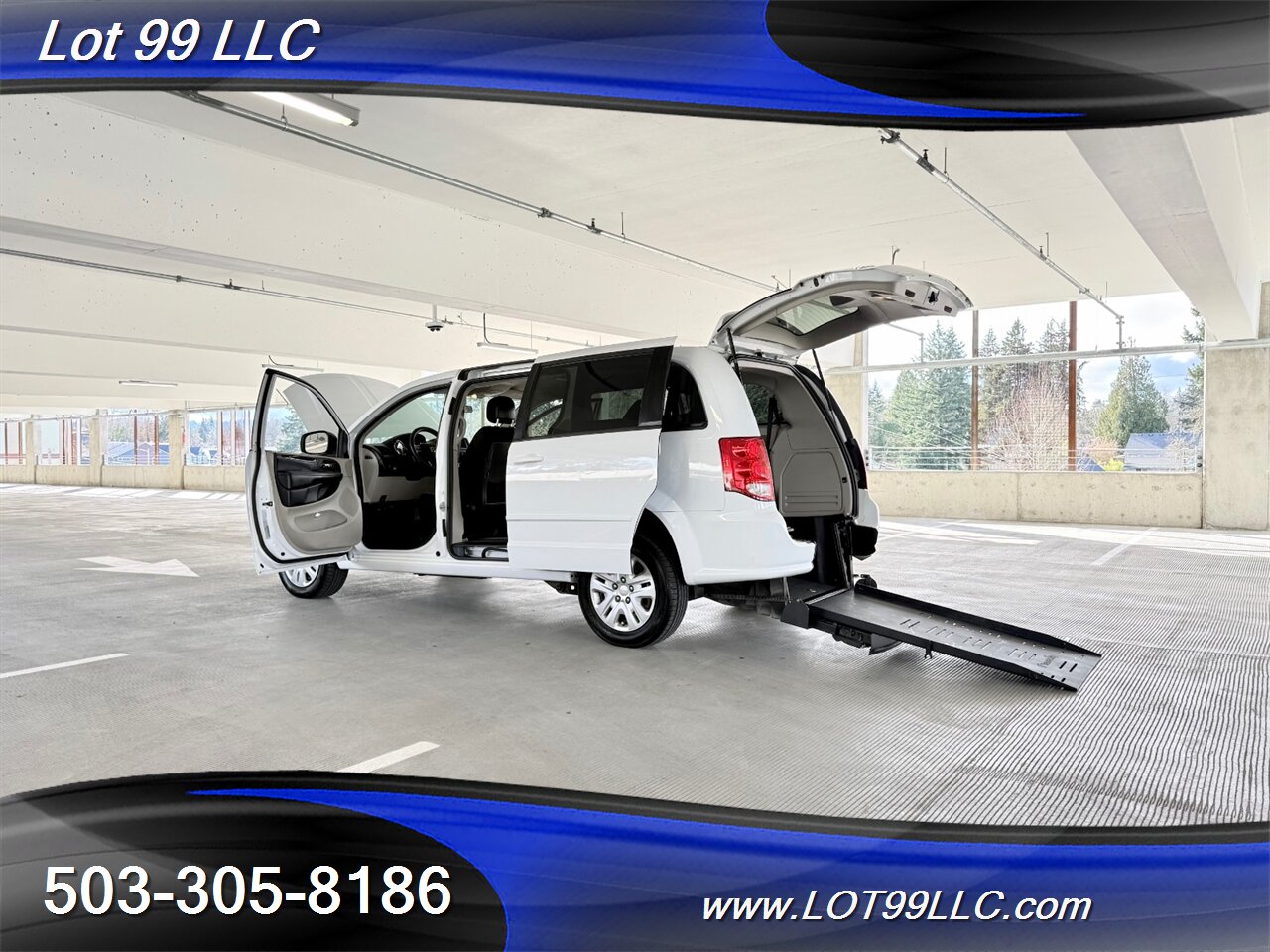 2017 Dodge Grand Caravan SE ** WHEELCHAIR VAN **REAR RAMP BraunAbility Rear Bumper Fold Out Ramp - Photo 44 - Milwaukie, OR 97267