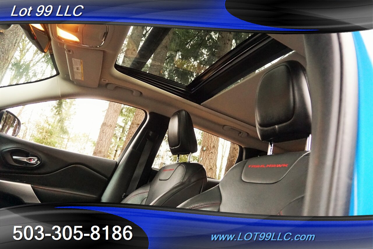 2018 Jeep Cherokee Trailhawk 4X4 Only 68k Heated Leather GPS Pano   - Photo 3 - Milwaukie, OR 97267