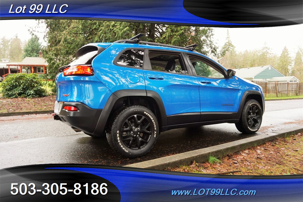 2018 Jeep Cherokee Trailhawk 4X4 Only 68k Heated Leather GPS Pano   - Photo 9 - Milwaukie, OR 97267